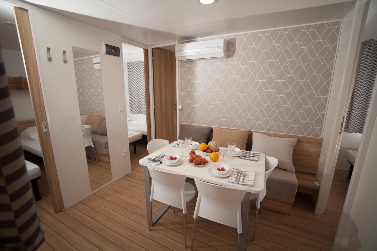 Mediteran Travel Mobile Homes In Camping Terme Catez Brežice Exteriör bild